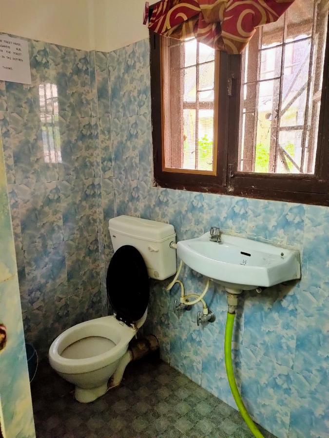 Chandrupal Lodging Гувахати Экстерьер фото
